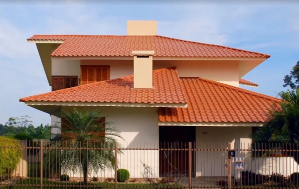 Tile Roofing Services in Opa Locka, FL (1)
