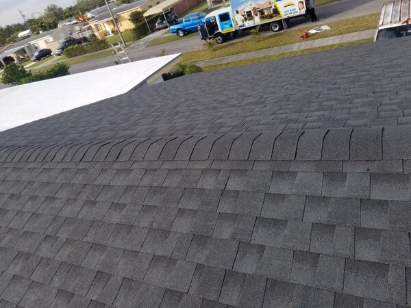 Shingle Roof Services in Hollywood, FL (1)